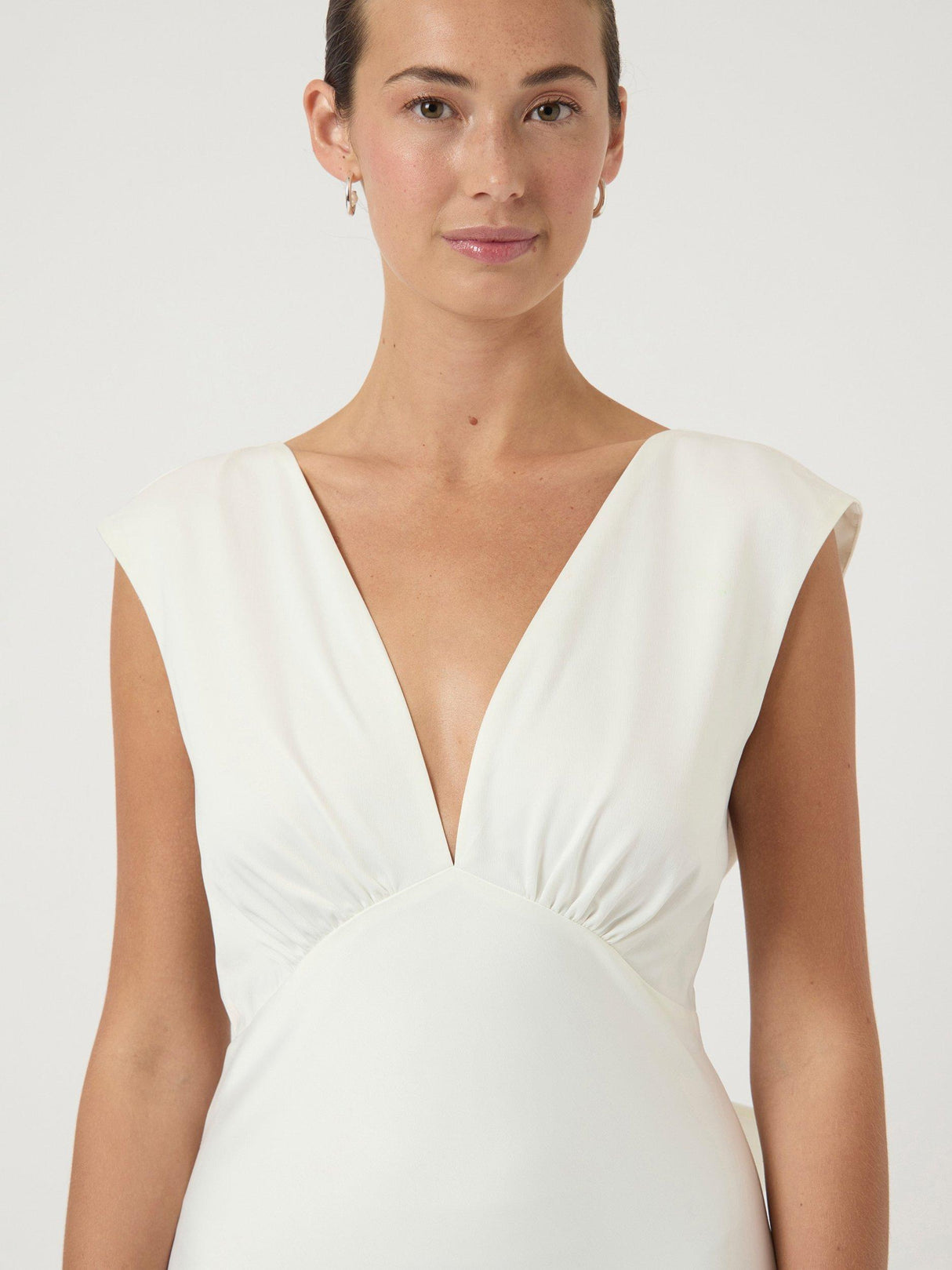 YAS Dottea Bow Back Maxi Sleeveless Sheath Wedding Dress - White - UK 12