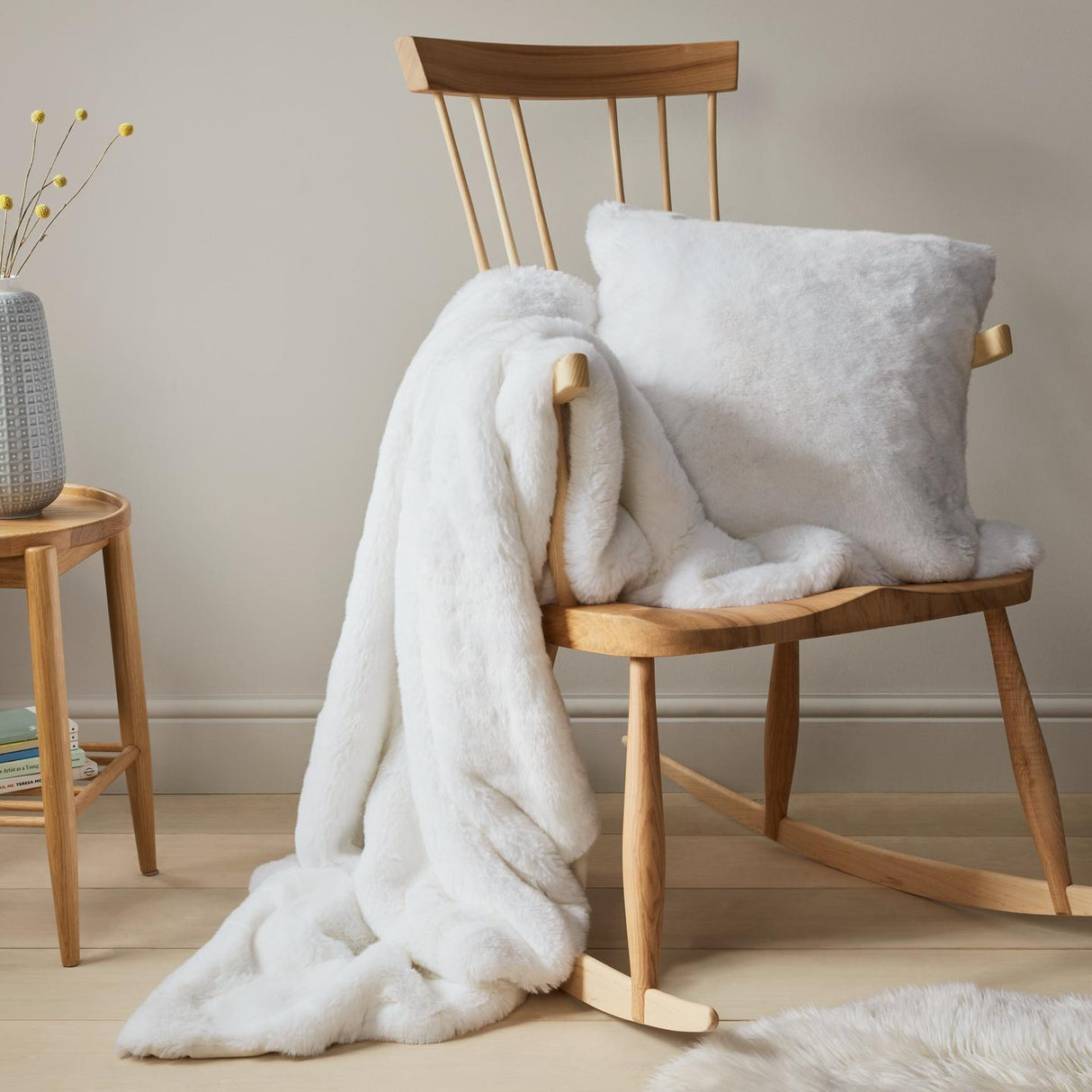 John Lewis Modacrylic Blend Faux Fur Throw Bedspread - White - L200 x W150cm