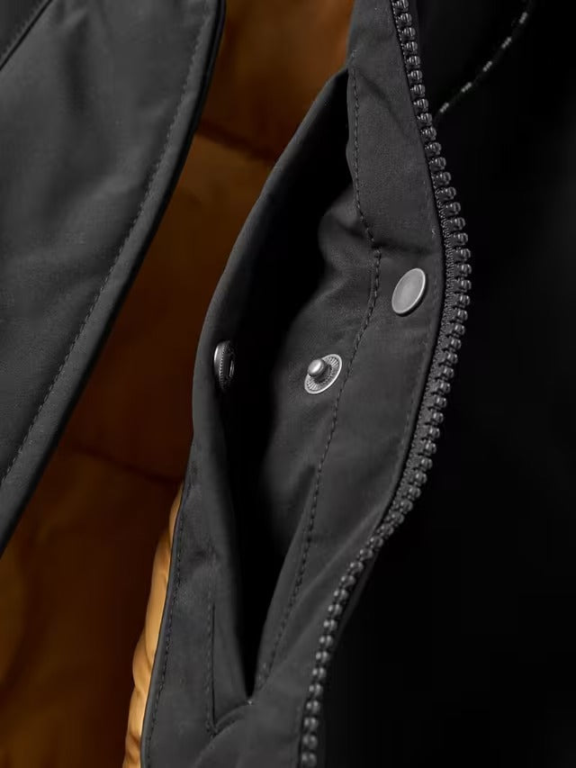 Passenger Alaska Insulated Hooded Winter Women's Jacket - Black - Medium