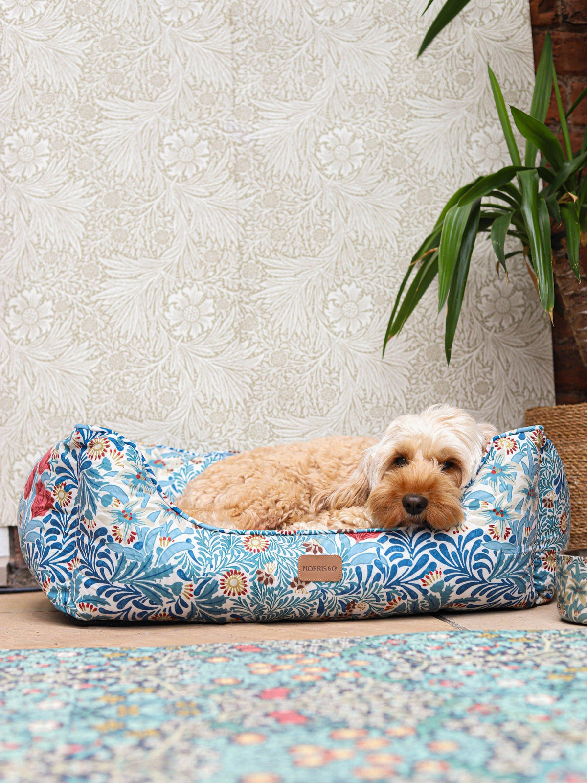 Morris & Co Bower Printed Fabric Floral Design Large Dog Pet Bed - Multi