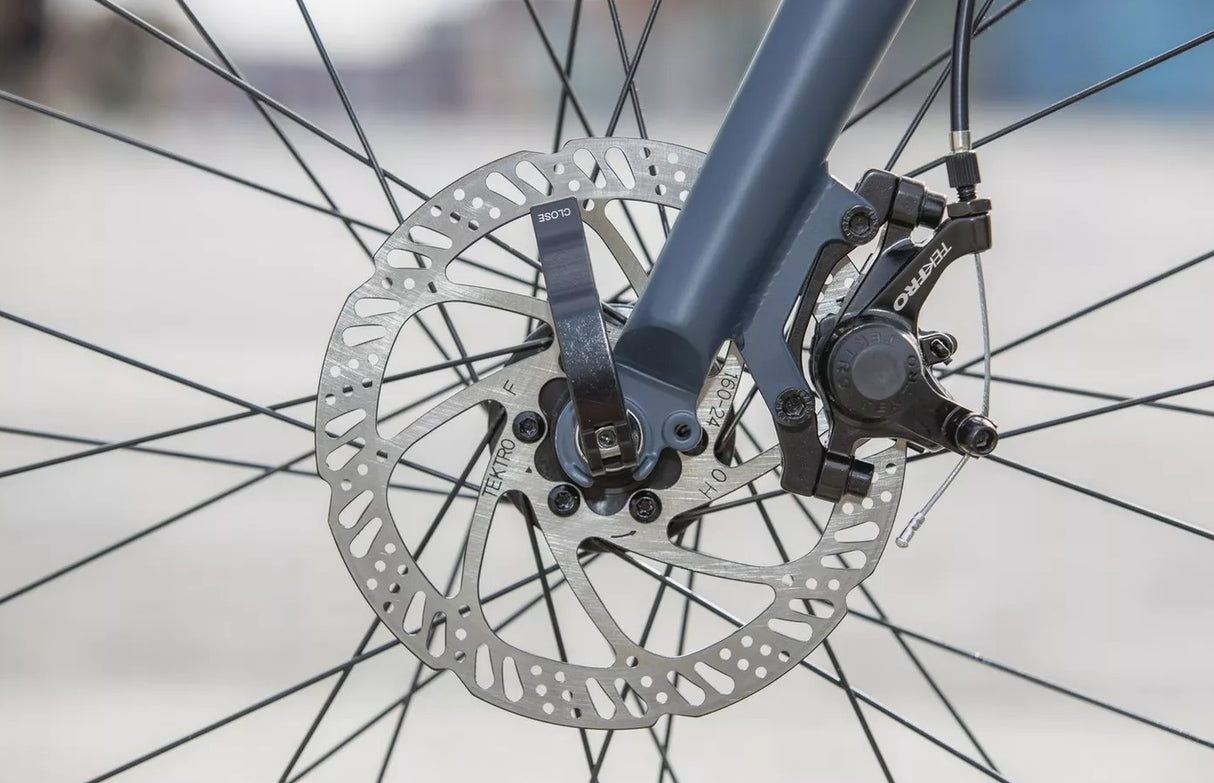 Carrera Subway 1 16-Speed 27.5" Wheel Womens Hybrid Bike Grey - Medium Frame