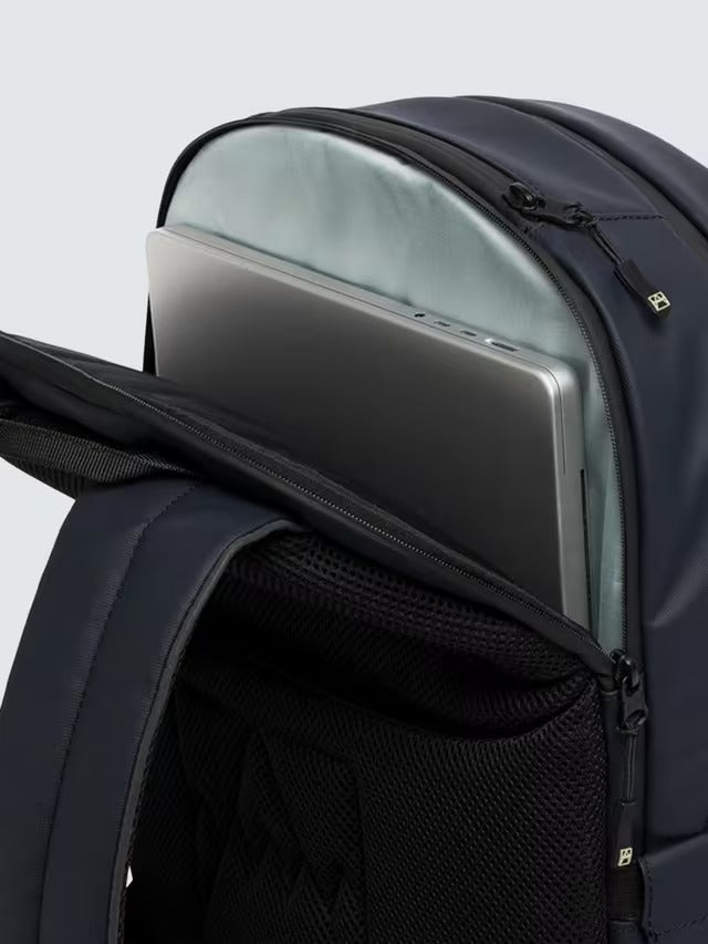 Stubble & Co 20L Everyday Durable Travel Waterproof Backpack - Midnight Blue