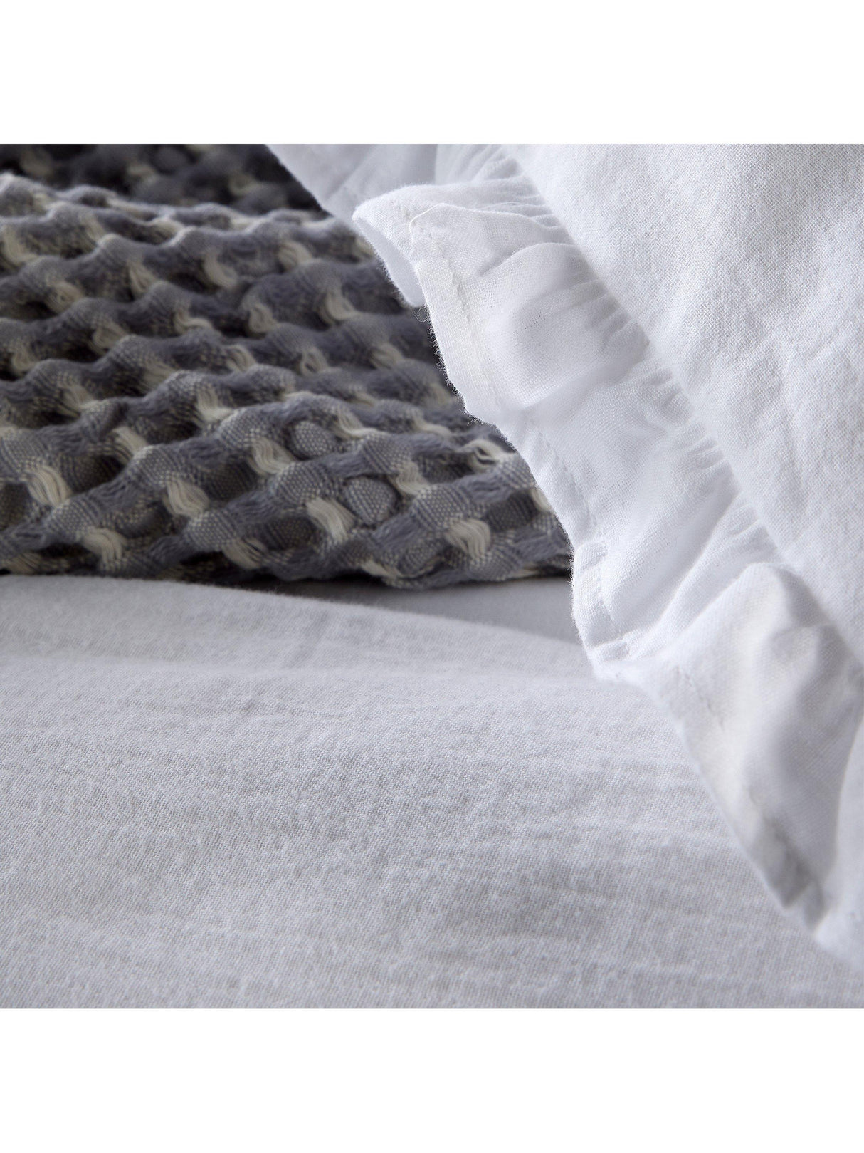Christy Organic Retreat Ruffle 200TC Super King Cotton Duvet Set - White