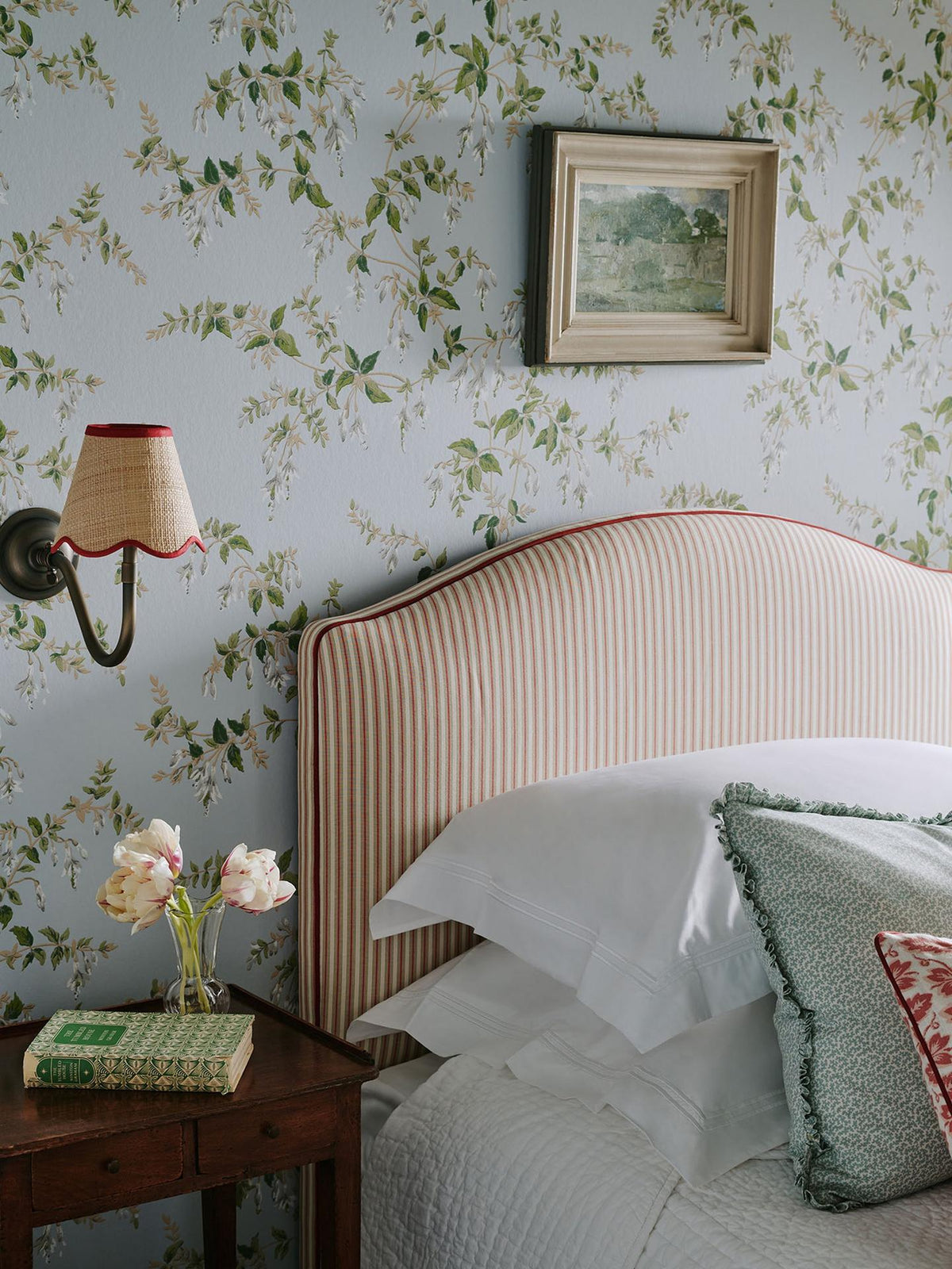 Colefax and Fowler Fuchsia Indoor Wallpaper Roll - 68.5cm x 10.5m - Old Blue
