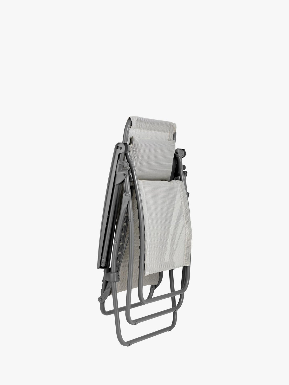 Lafuma R Clip Fully Assembled Sun Lounger Seigle - H114 x W68 x D87cm Grey