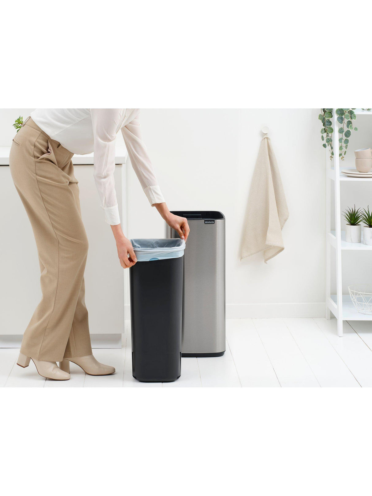 Brabantia Bo Touch Bin 30L Matt Steel Fingerprint Proof Waste Bin - Silver