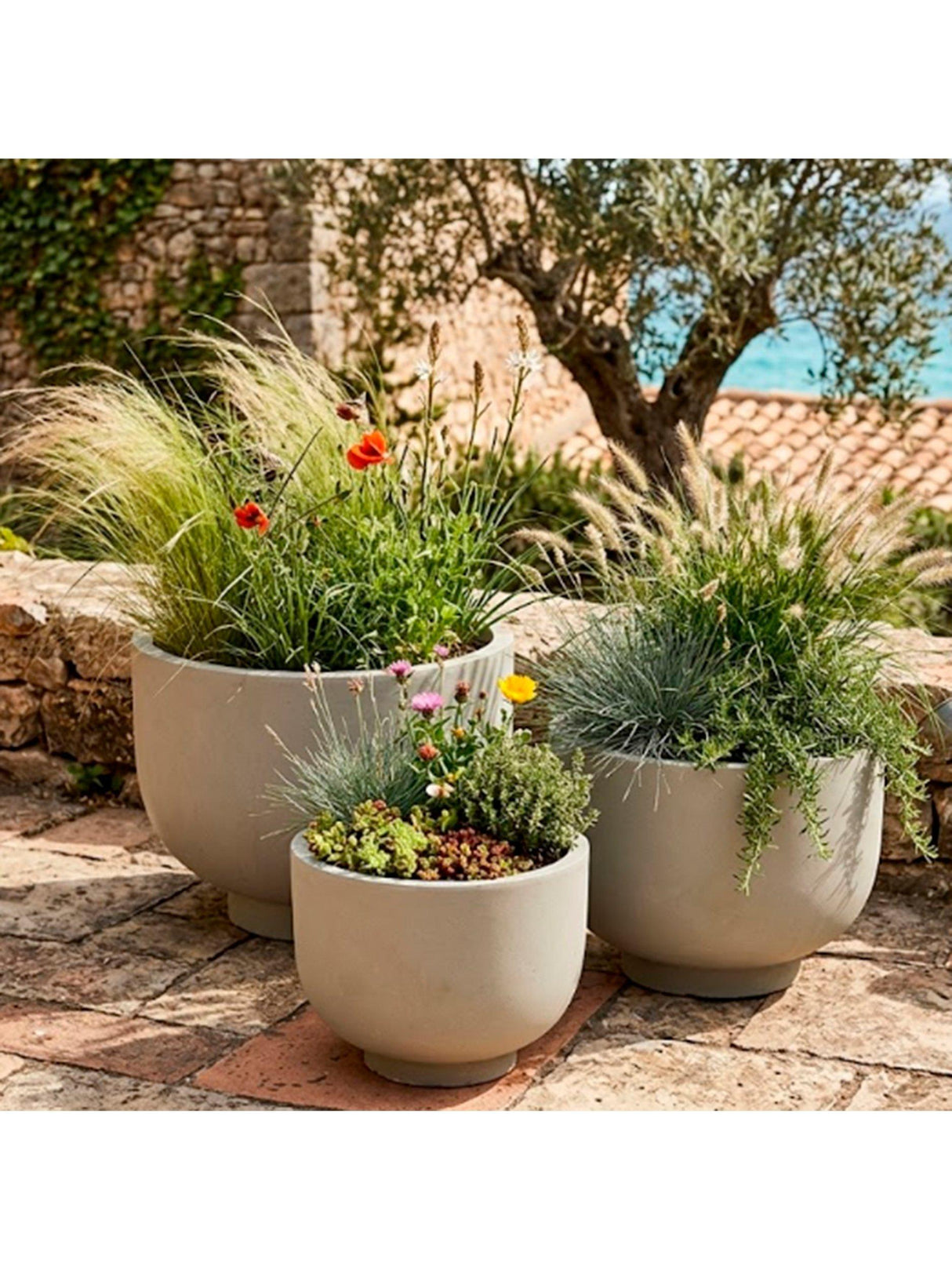 Kaemingk Reine Footed Outdoor Planters Garden Plant Pots Set of 3 - Grey