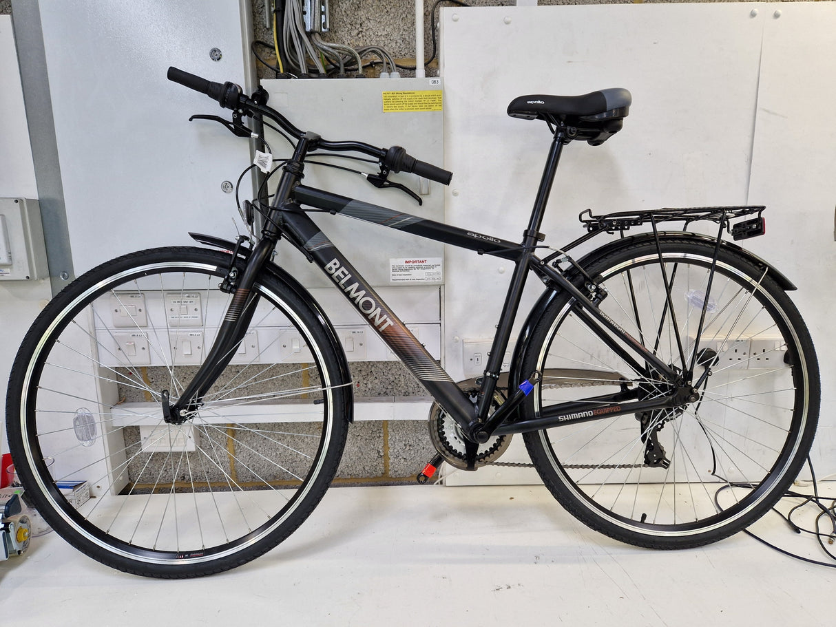 Apollo Belmont 7-Speed Men's Hybrid Bike 700c Wheels - Medium 18" Black
