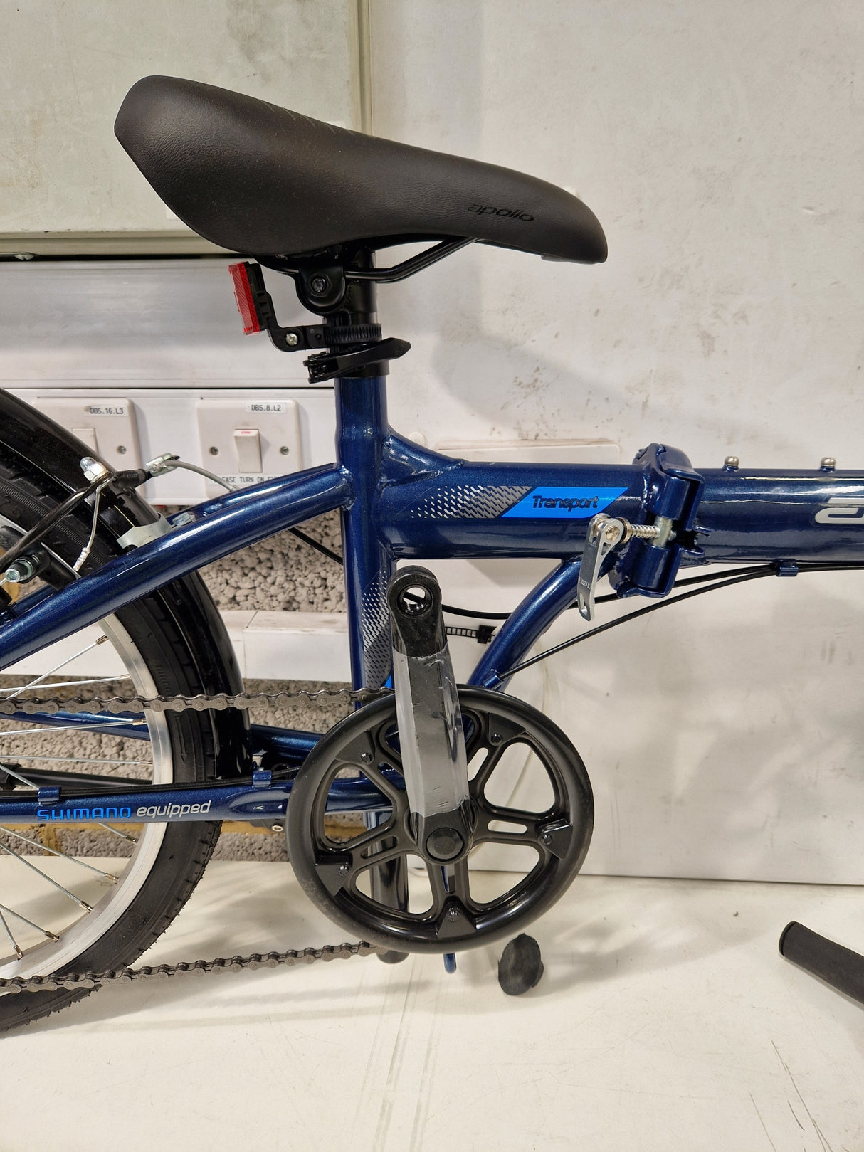 Apollo Transport Compact Folding 20" Wheels Steel Frame 6-Speed Bike - Navy
