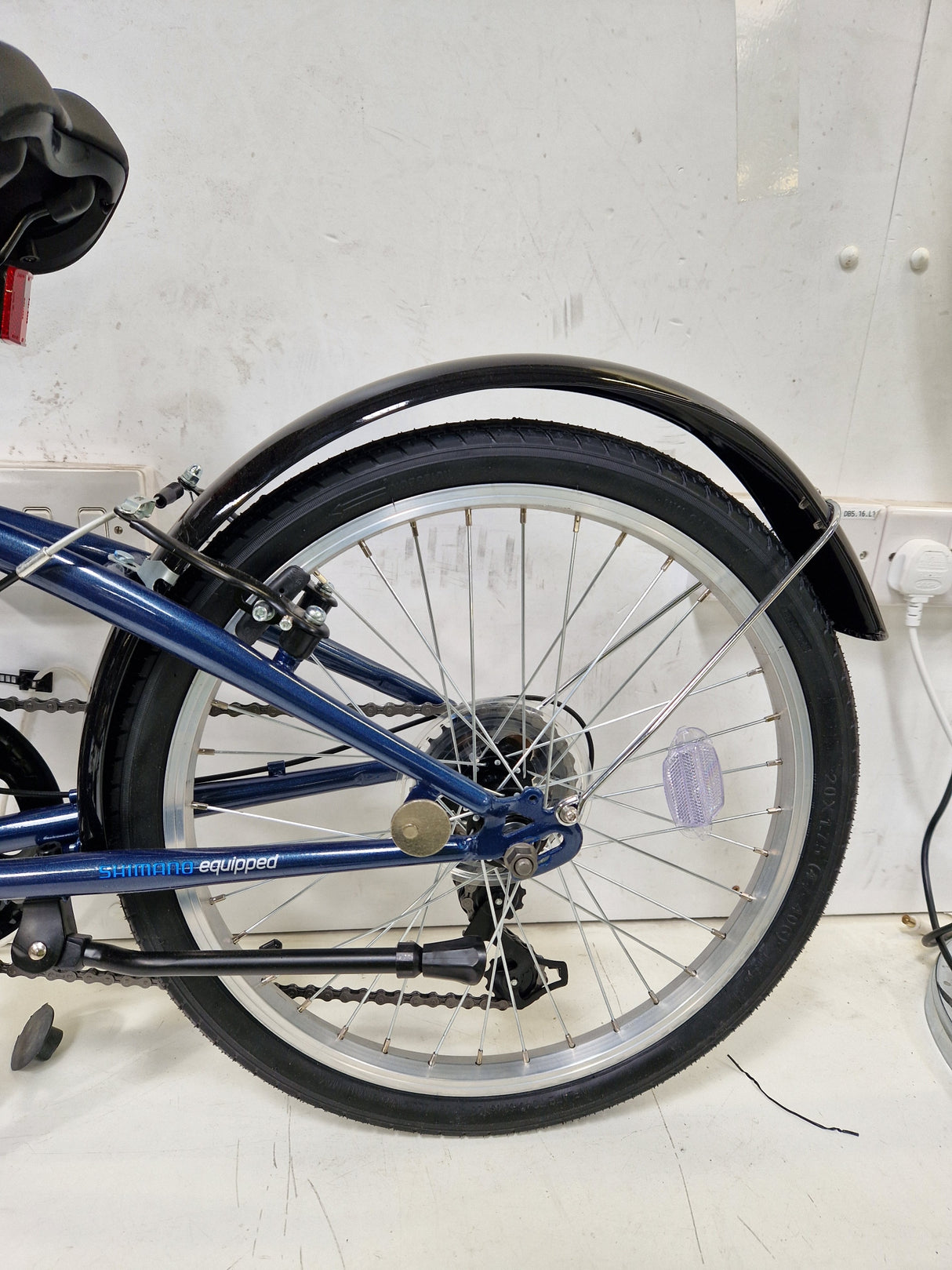 Apollo Transport Compact Folding 20" Wheels Steel Frame 6-Speed Bike - Navy