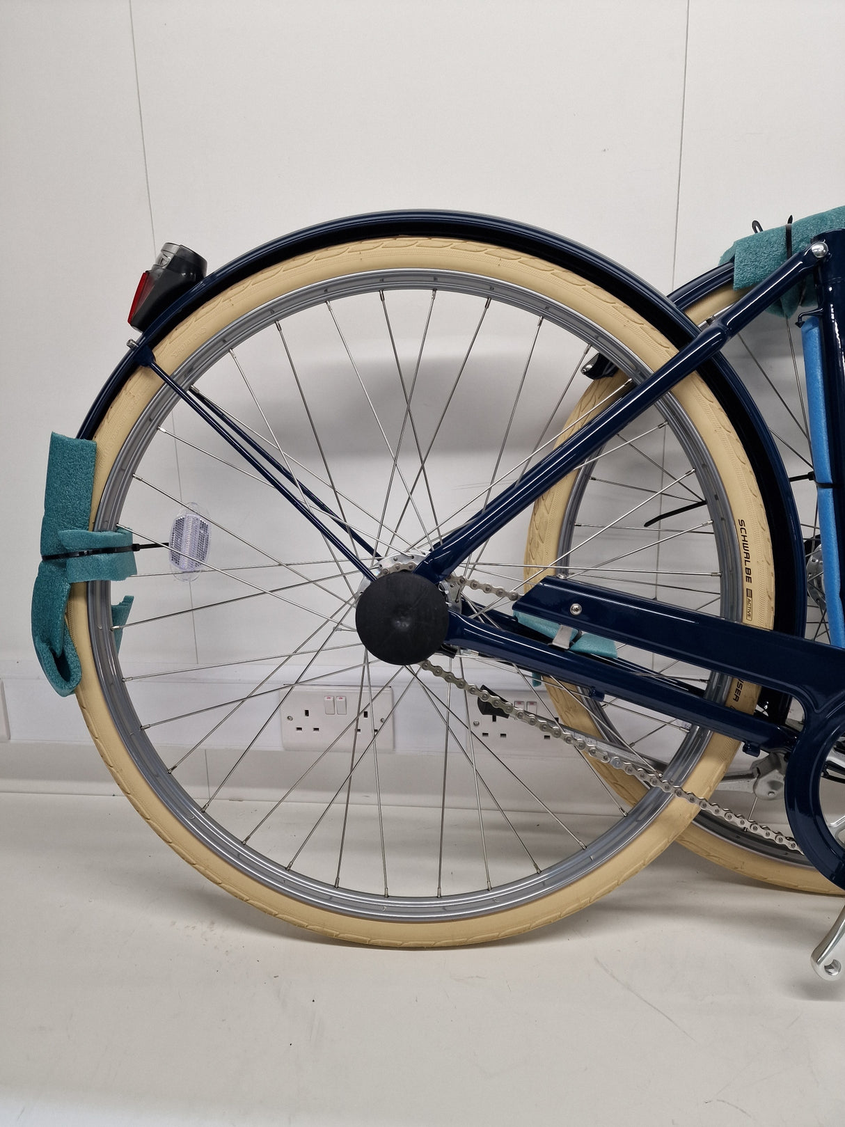 Pashley Briton Mens 5-Speed Classic City/Commuter Bike - Oxford Blue - 20.5"