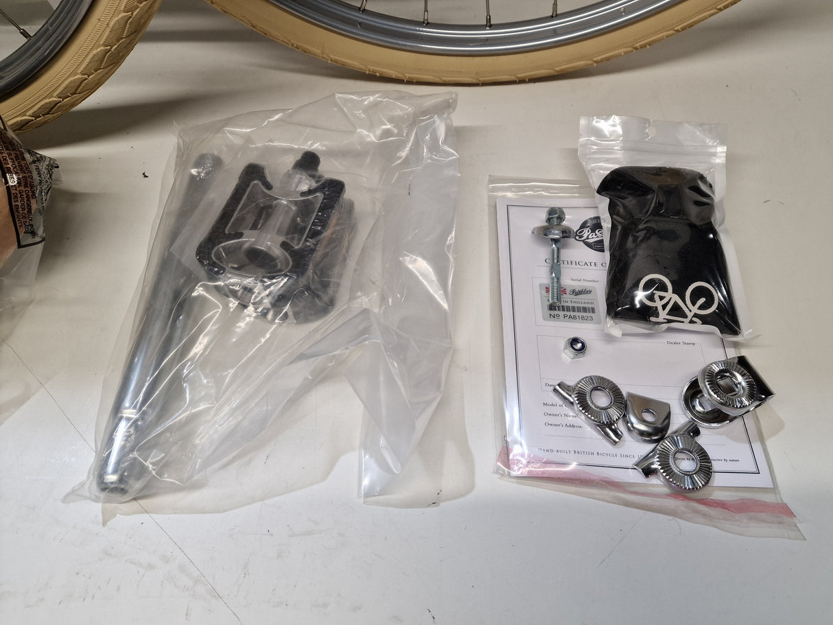 Pashley Briton Mens 5-Speed Classic City/Commuter Bike - Oxford Blue - 20.5"