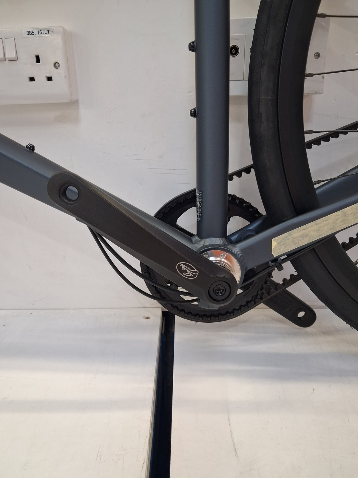 Boardman URB 8.9 8 Speed Nexus Gates Belt Drive Hybrid Bike - Large - Grey