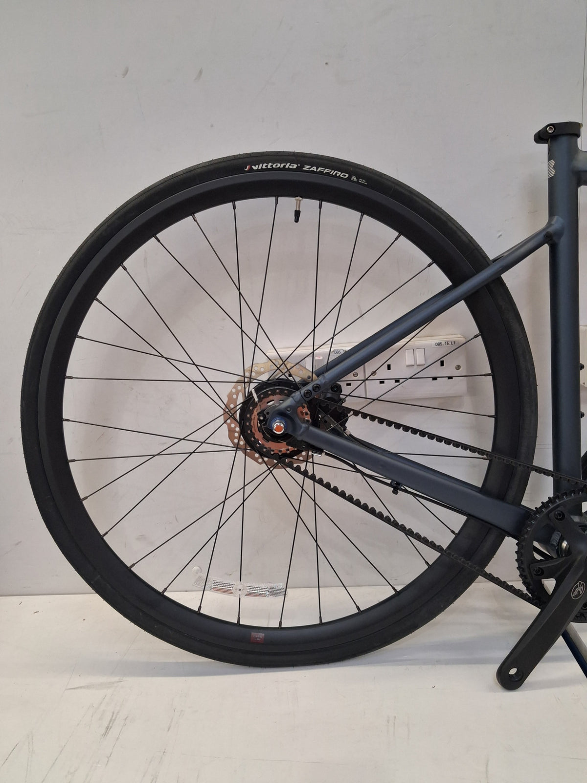 Boardman URB 8.9 8 Speed Nexus Gates Belt Drive Hybrid Bike - Large - Grey