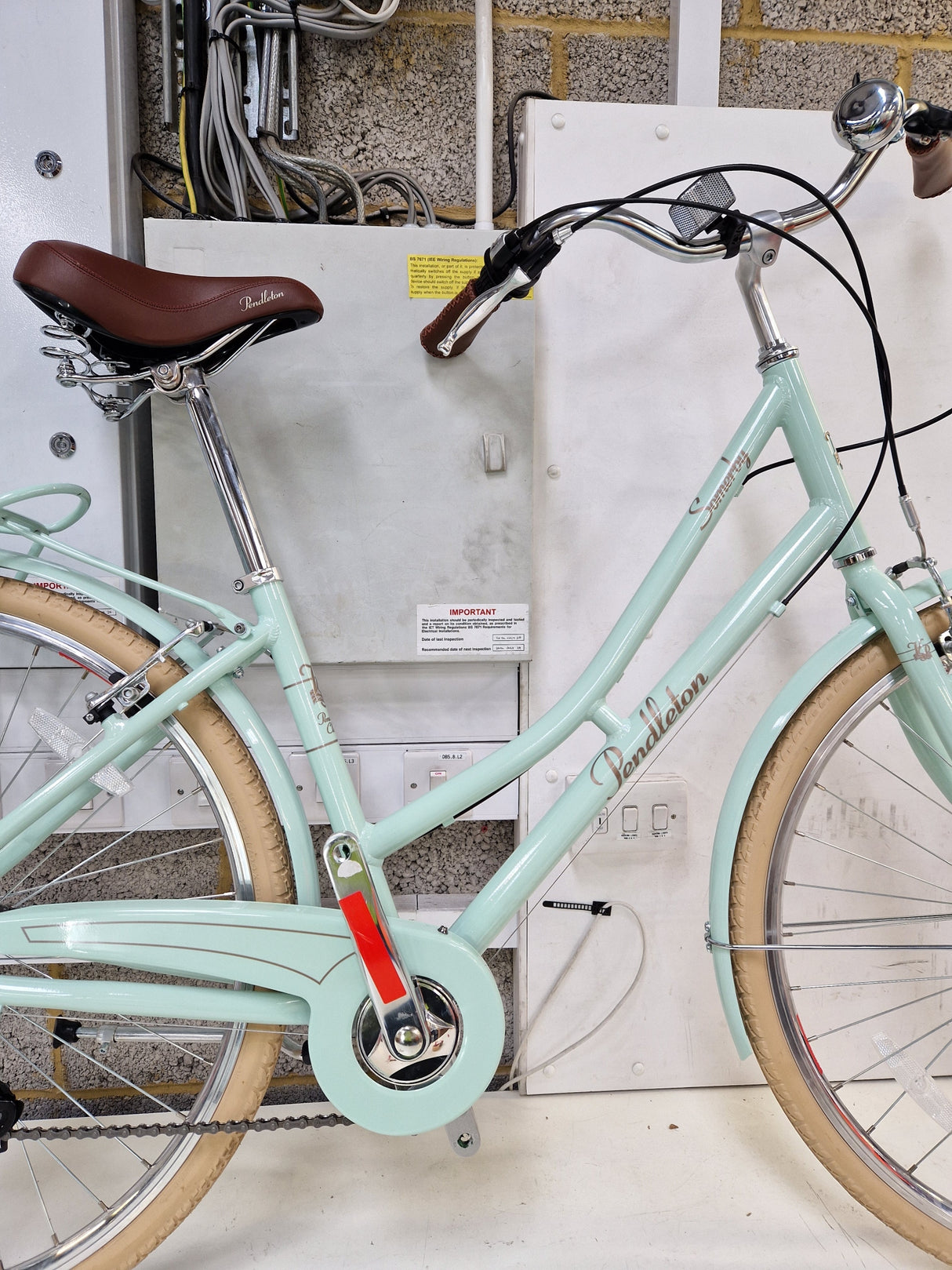 Pendleton Somerby Women's 7-Speed V-Brake 700c Wheel Hybrid Bike Mint Small