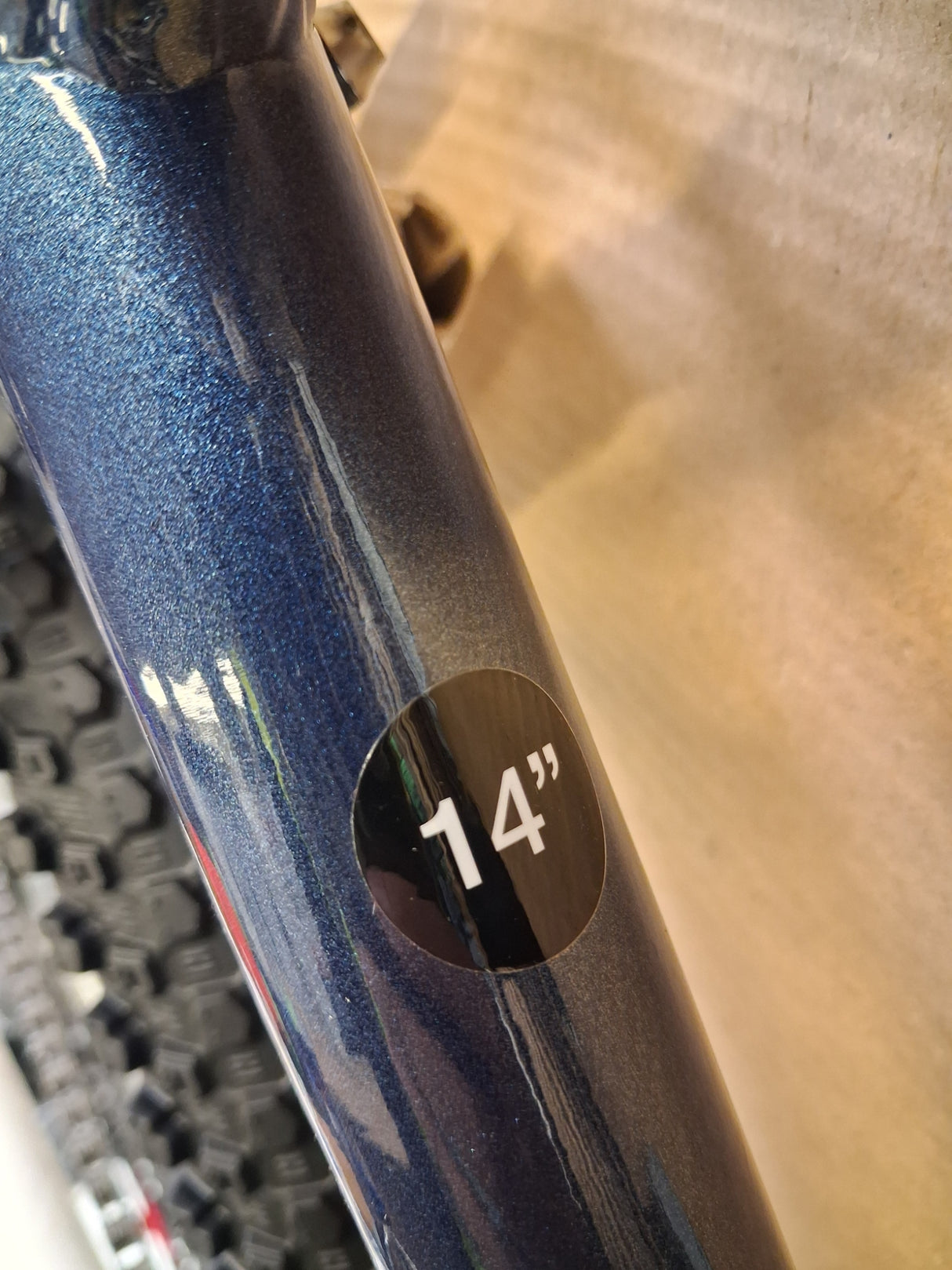 Apollo Phaze 18-Speed V-Brakes Hardtail Steel Mountain Bike Small 14" Blue