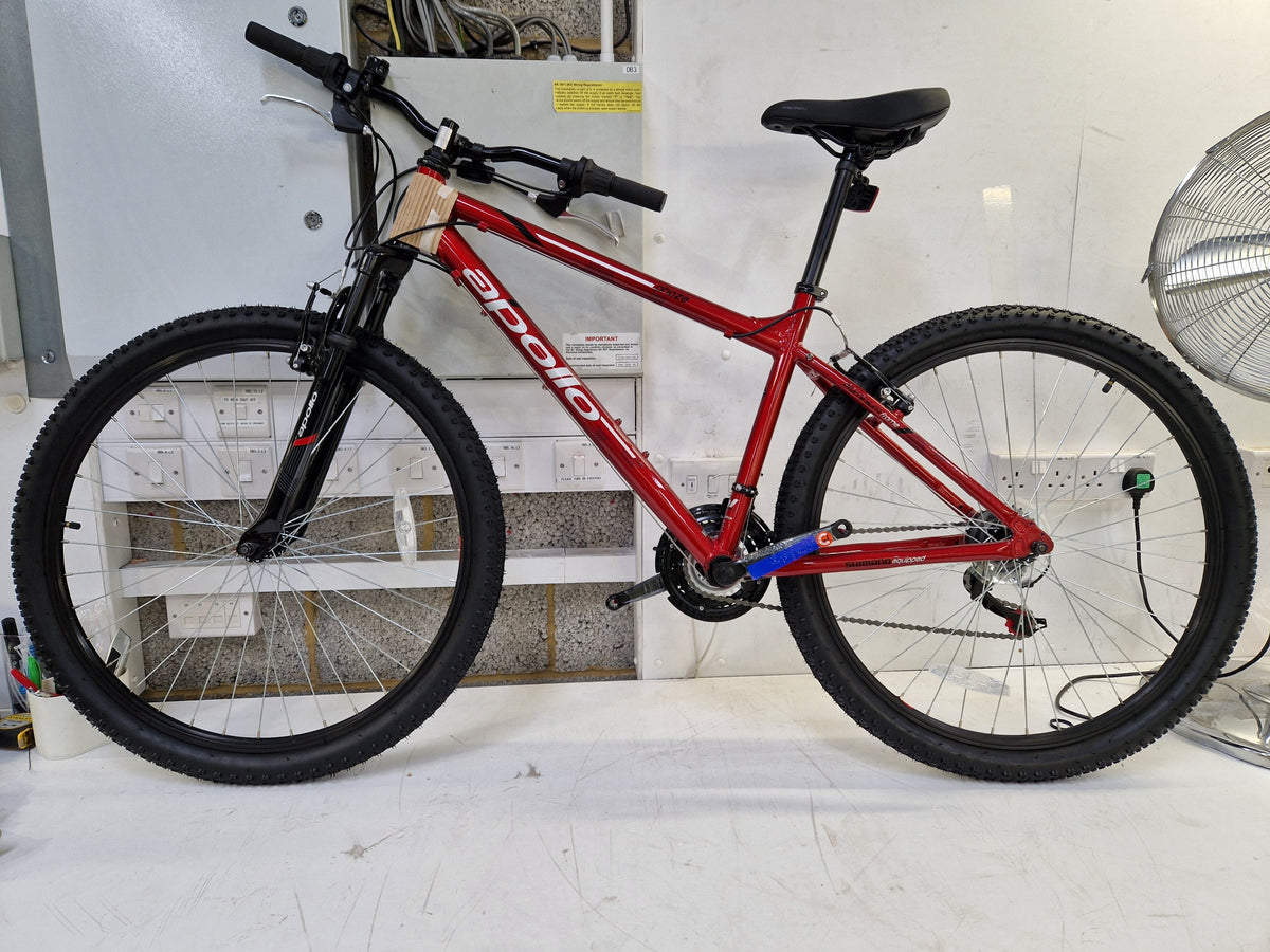 Apollo Phaze 2024 Men's 27.5in Hardtail Mountain Bike - 17in Medium - Red