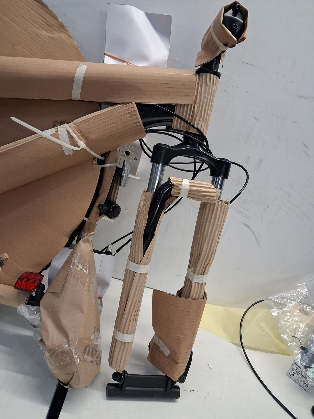 Apollo Evade Mens 21 Speed Disc Brake Mountain Bike - Black - Small 14"