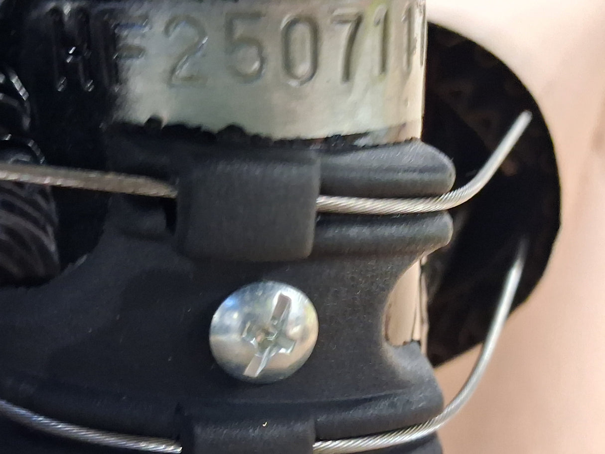 Apollo Evade Mens 21-Speed Age 14+ Disc Brake Mountain Bike - Black - Small