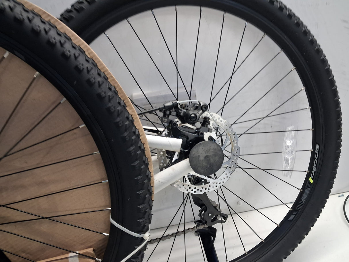 Apollo Evade Mens 21-Speed Age 14+ Disc Brake Mountain Bike - Black - Small