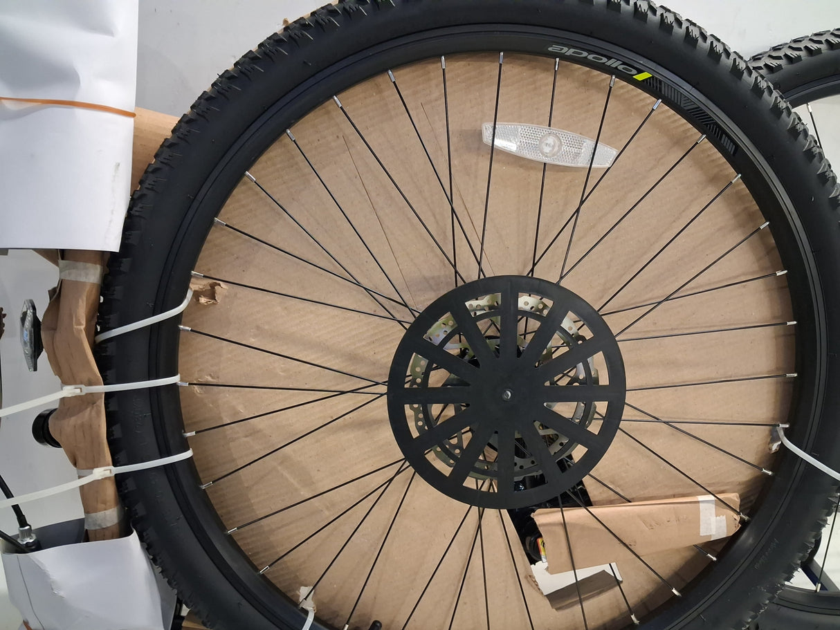 Apollo Evade Mens 21-Speed Age 14+ Disc Brake Mountain Bike - Black - Small