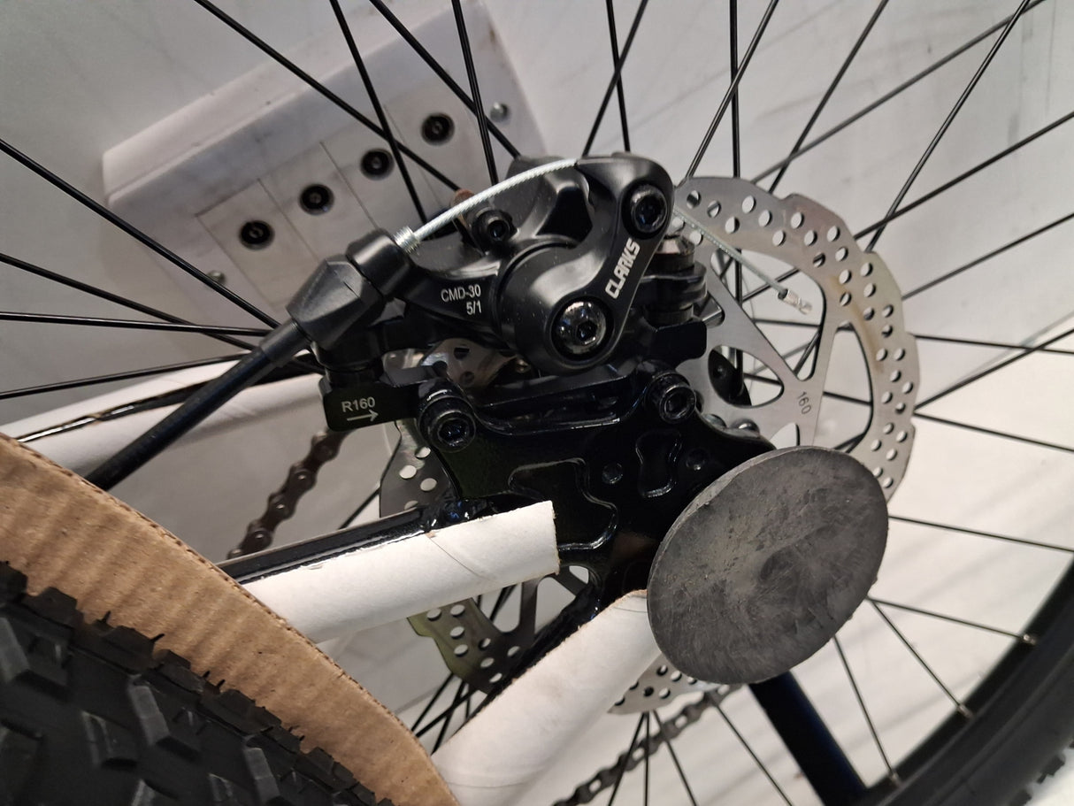 Apollo Evade Mens 21-Speed Age 14+ Disc Brake Mountain Bike - Black - Small