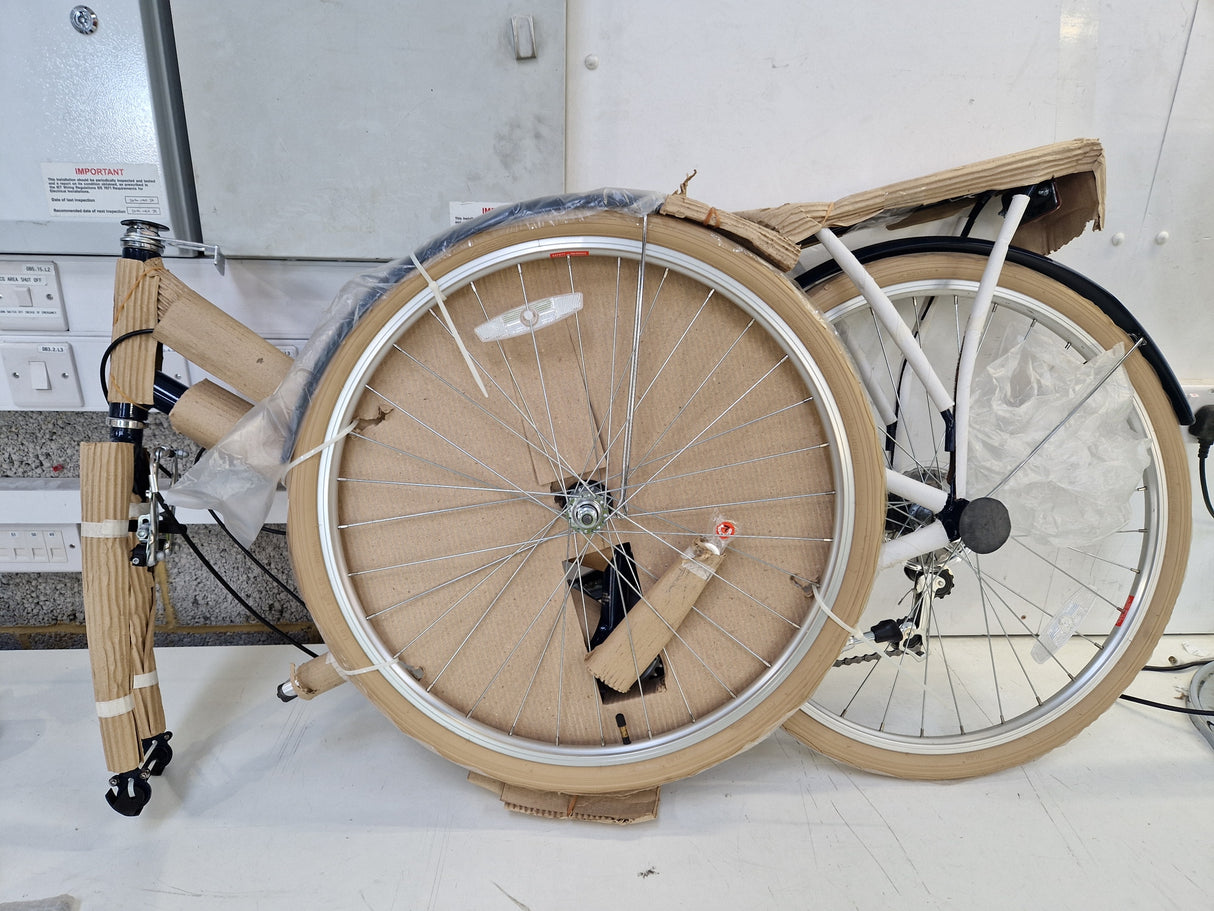 Pendleton Blossomby 26" Wheel V-Brakes 9-12 Years Junior Bike 9-12YR - Navy
