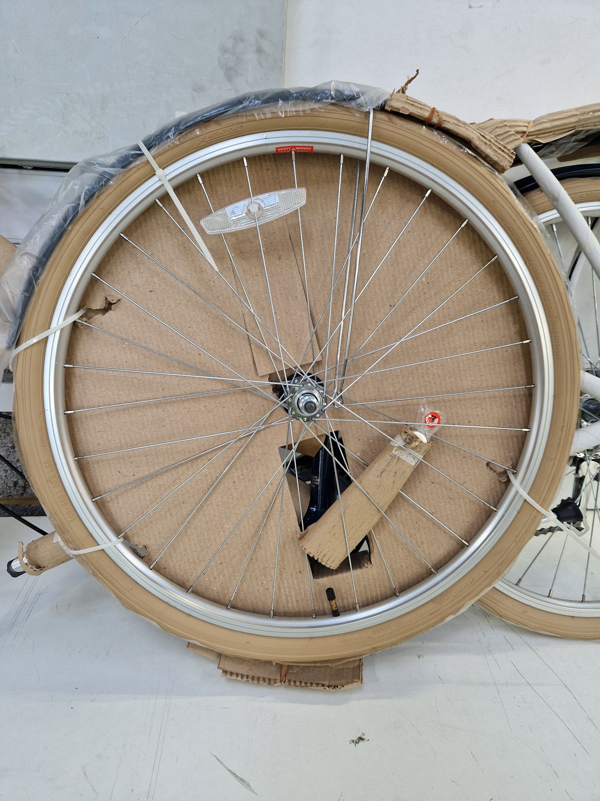Pendleton Blossomby 26" Wheel V-Brakes 9-12 Years Junior Bike 9-12YR - Navy