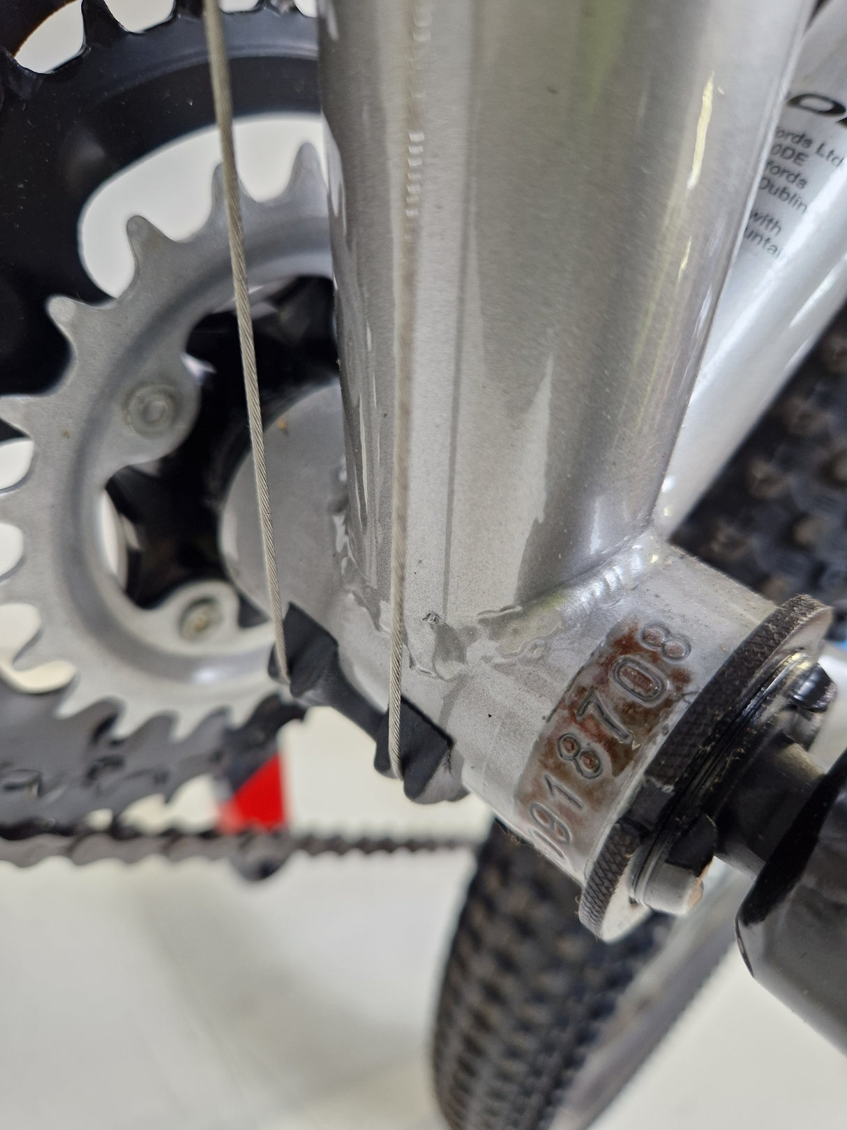 Apollo Slant 18 Speed V-Brake 27.5" Unisex Steel Mountain Bike Silver - Small