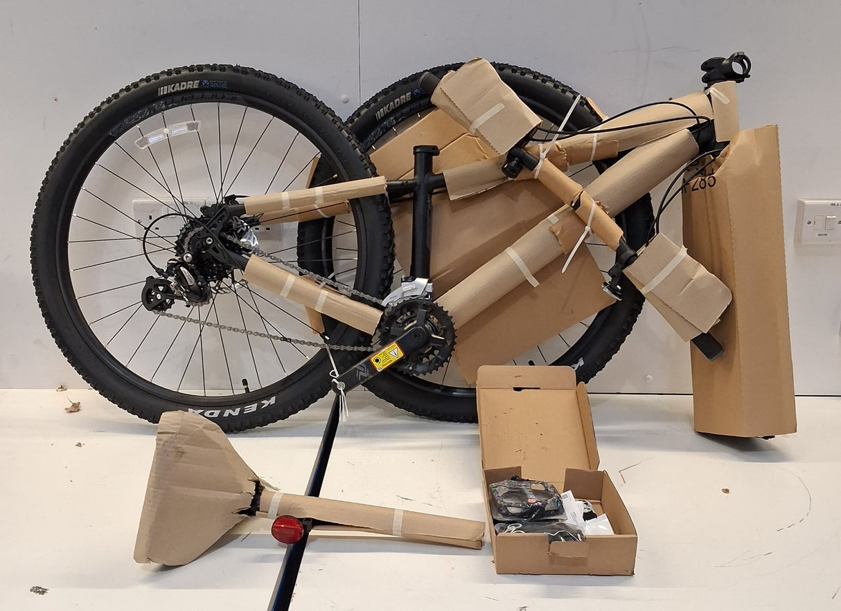 Carrera Vengeance Mens Disc Brake 16-Speed Mountain Bike - Black - X Small