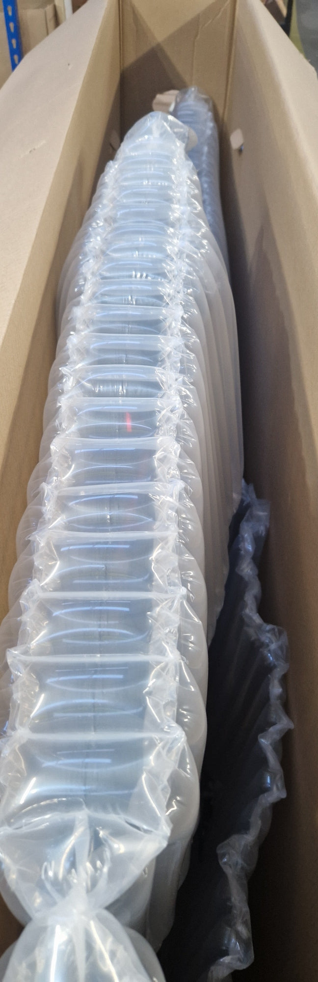 Carrera Valour Disc Men's 16-Speed Mountain Bike - Red - X-Large 22'' Frame