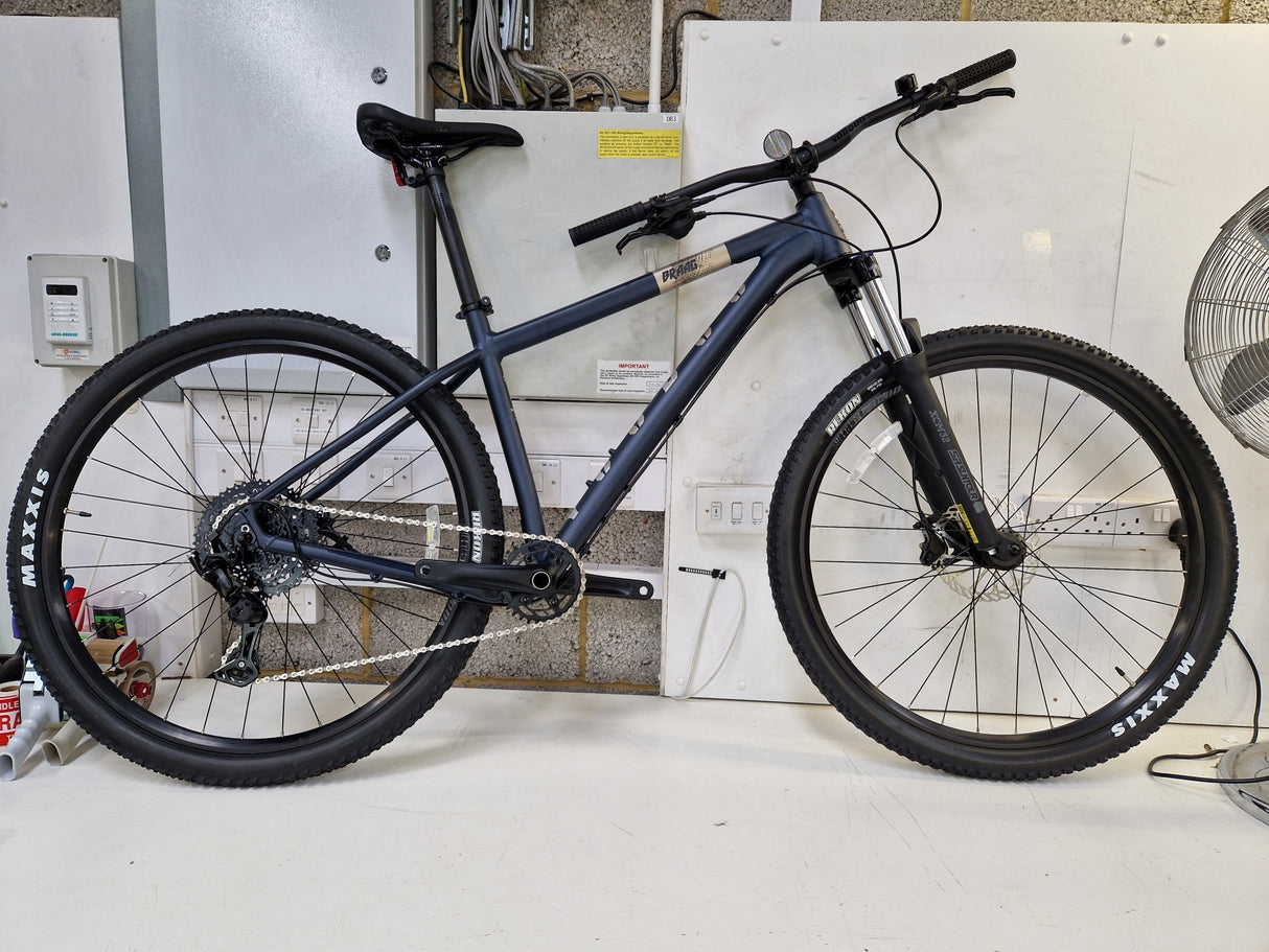 Voodoo Braag Men's Front Suspension 9-Speed Mountain Bike - Size 18 - Grey