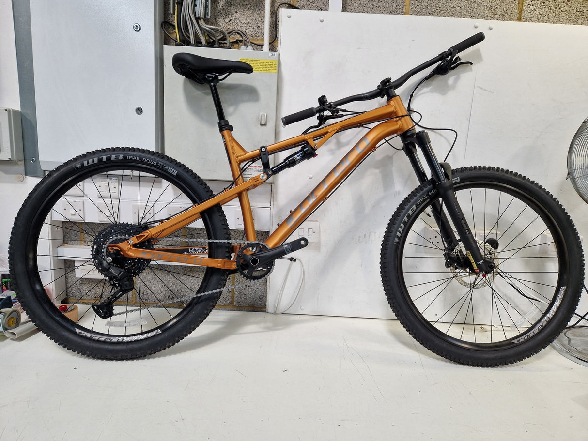 Carrera Titan X 2025 Unisex 10-Speed Mountain Bike - Large Frame - Orange