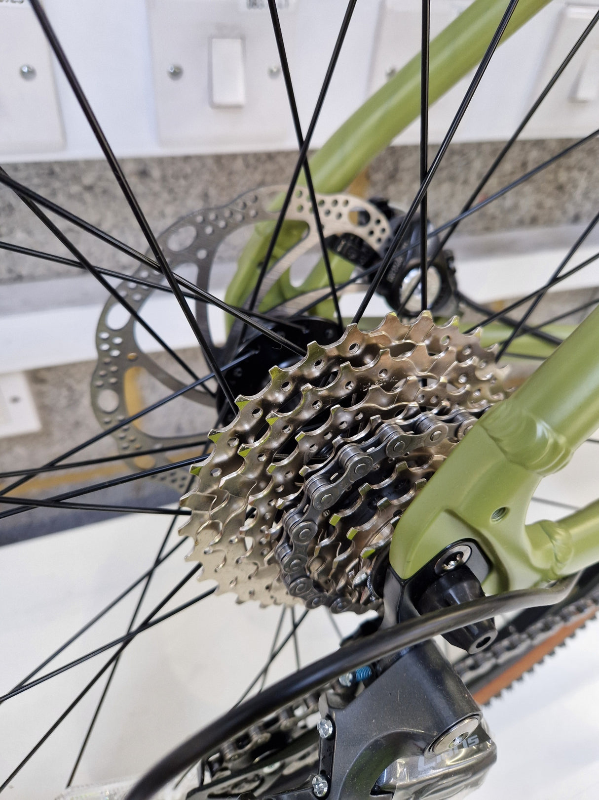 Voodoo Limba Unisex 16-Speed Adventure Bike - Medium Frame - Olive Green