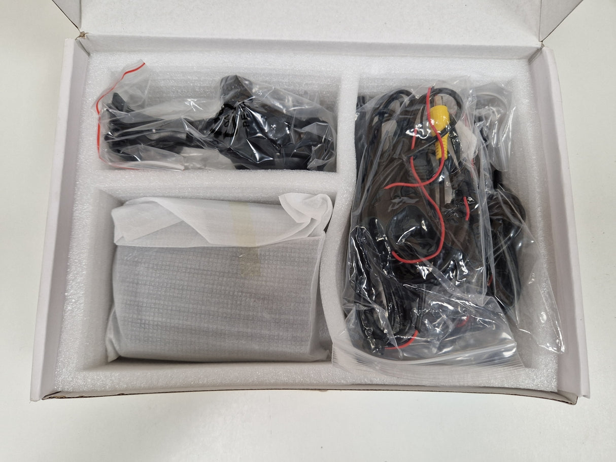 EchoMaster MCK-43 Reversing Camera Kit 4.3in Monitor Windscreen Mount Black