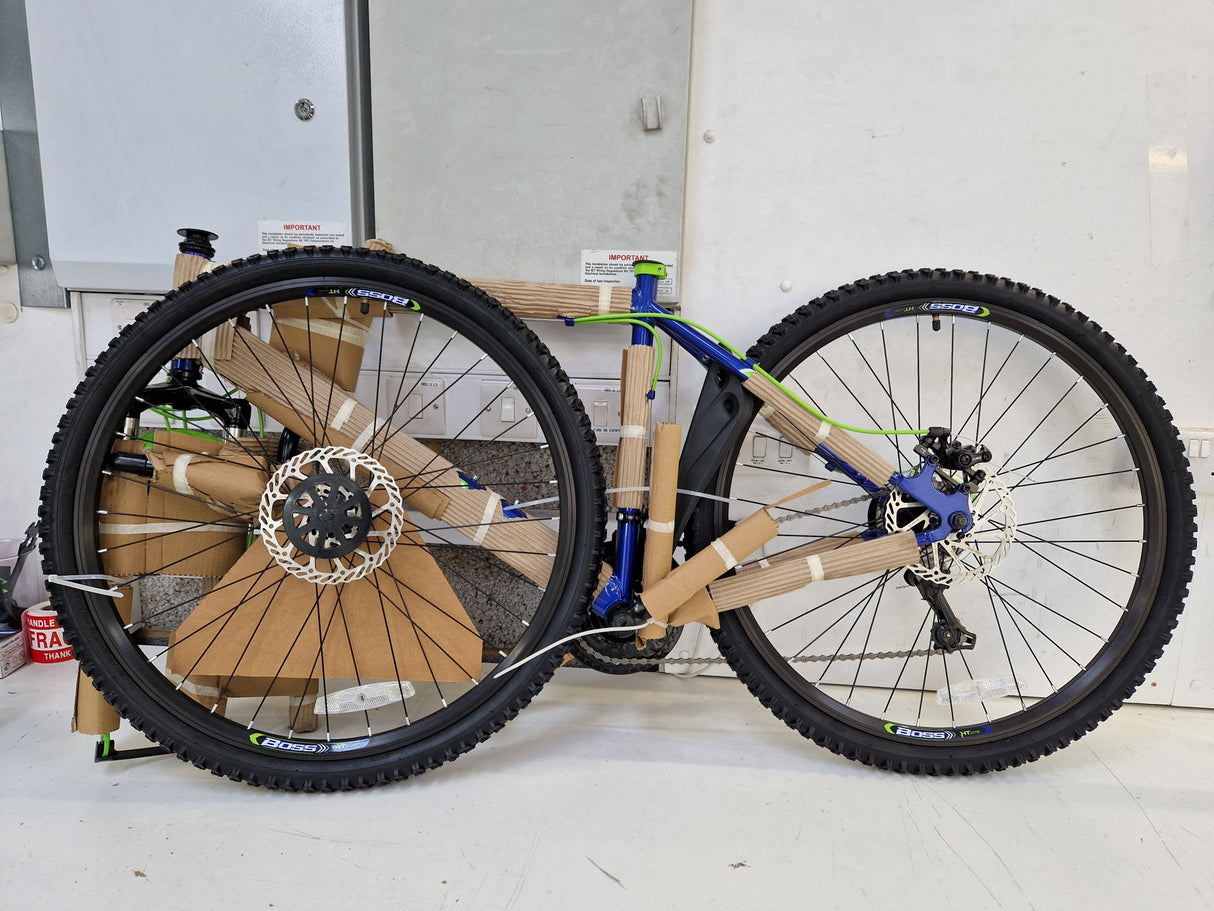 Boss Vortex Mountain Bike 26" Wheels 18 Speed Disc Brakes Mens Blue Medium