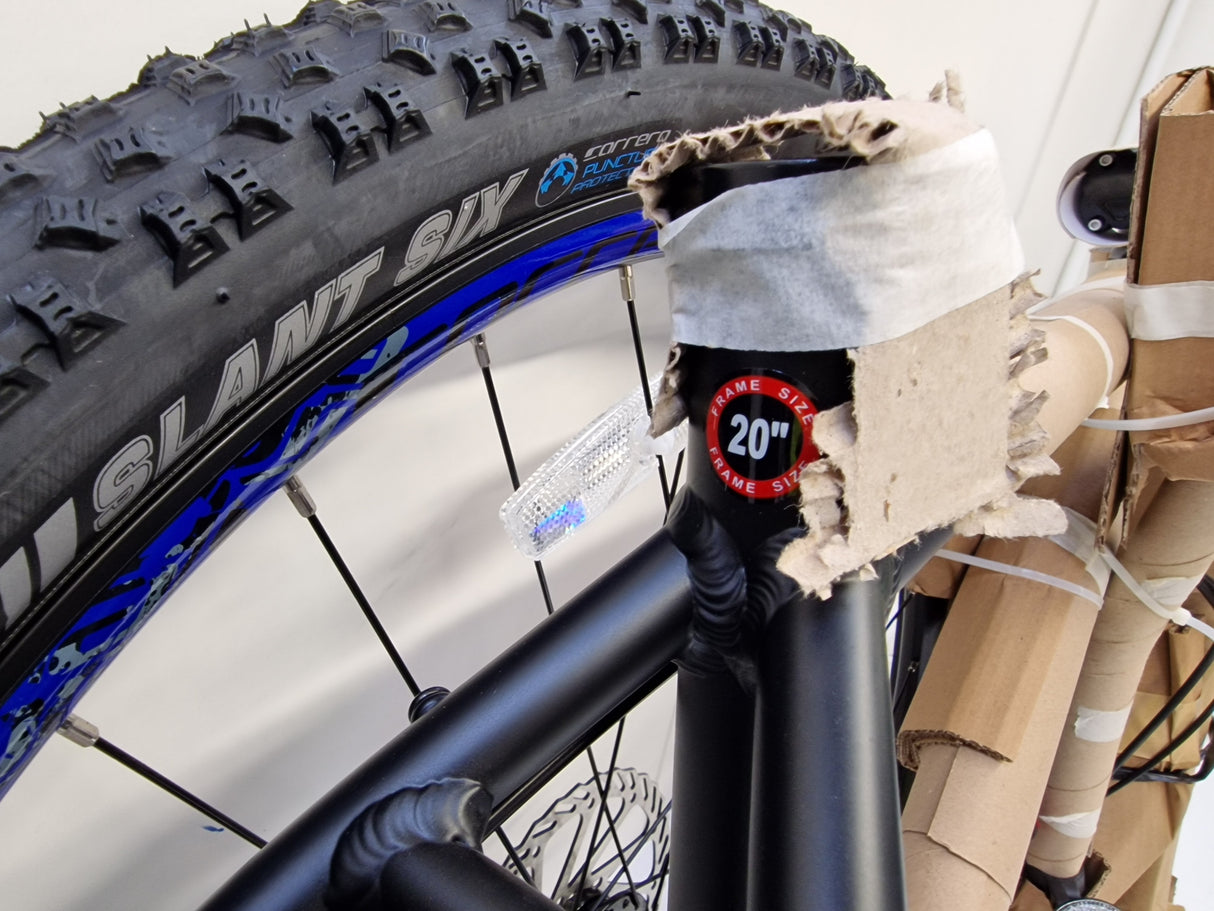 Carrera Hellcat Mens 16-Speed Hydraulic Mountain Bike - Black - Large 20''