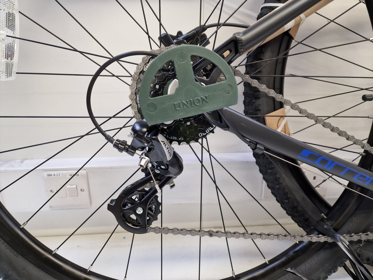 Carrera Hellcat Mens 16-Speed Hydraulic Mountain Bike - Black - Large 20''