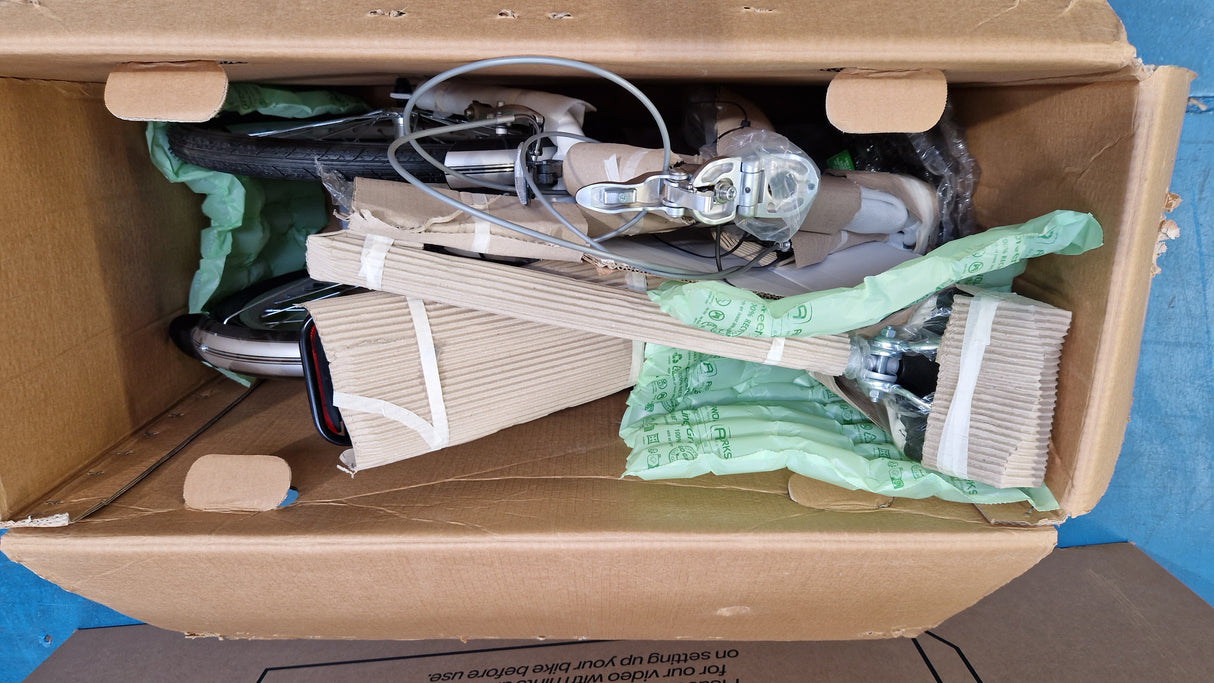 Falcon Go-to Unisex 20" Wheel 7-Speed Compact Alloy Folding Bike - White