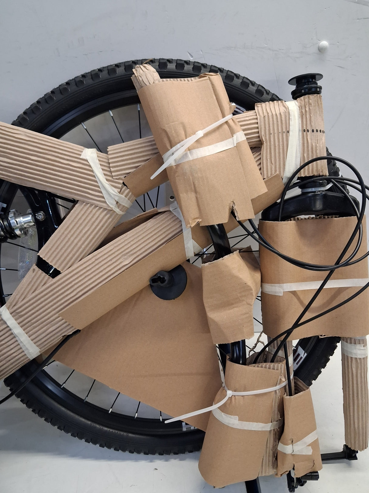 Boss Stealth Womens 21-Speed Full Suspension Mountain Bike - Black - Medium