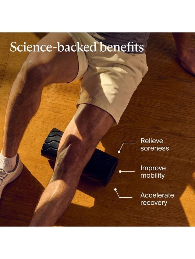 Therabody Sports Recovery Bluetooth Wave Vibration Foam Roller 13 x 30 Black