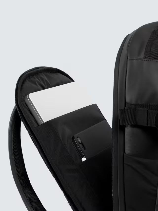 Stubble & Co 30L Hybrid Travel Backpack with Laptop Compartment - Black