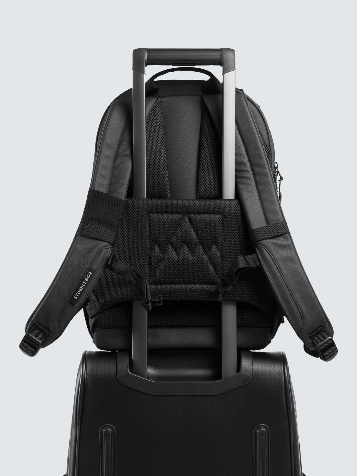 Stubble & Co Everyday 20L Travel Backpack with Laptop Compartment - Black