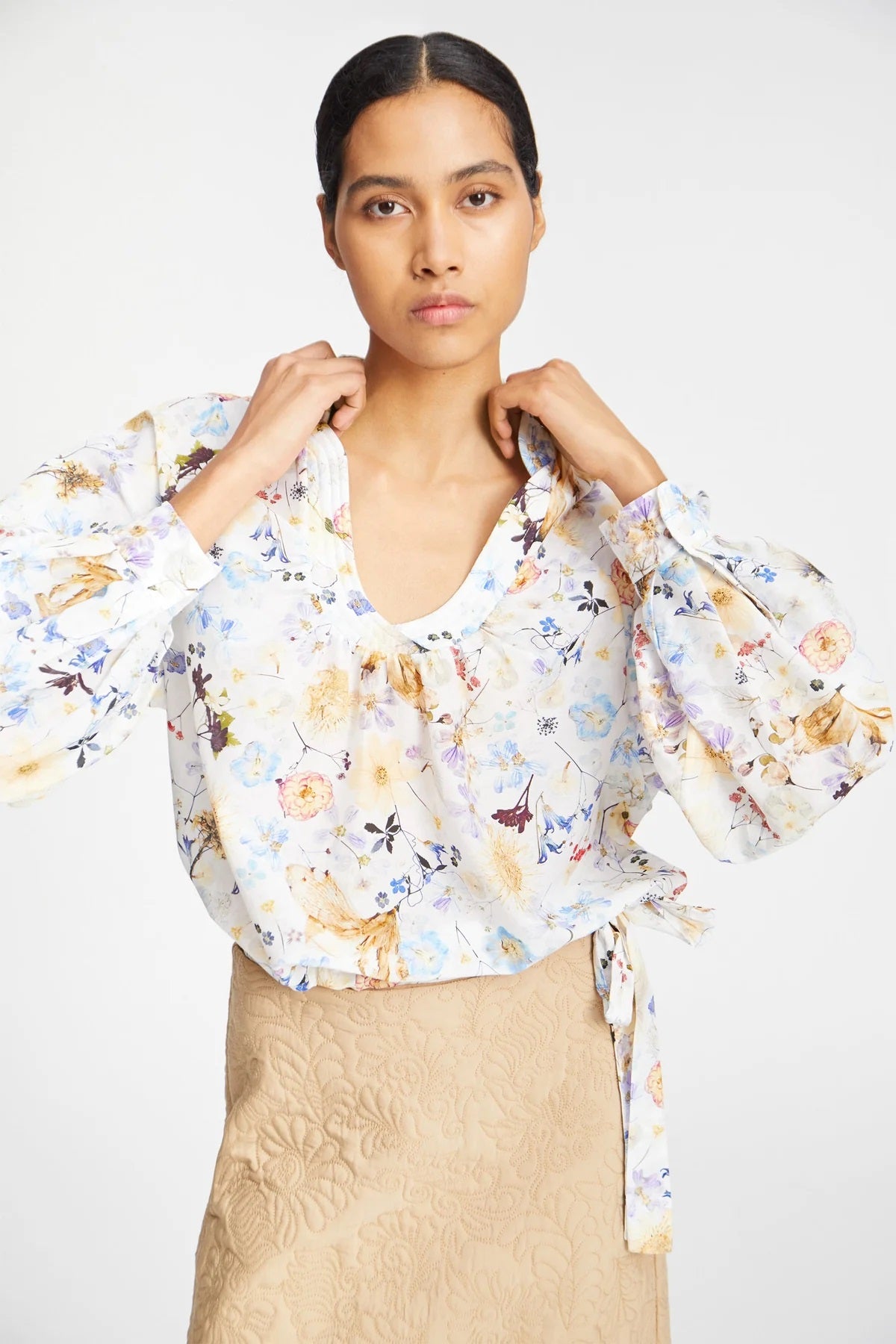 MUNTHE Women's Ferne Floral Loose Fit Blouse Top - Cream/Multi - EU 40/UK 12