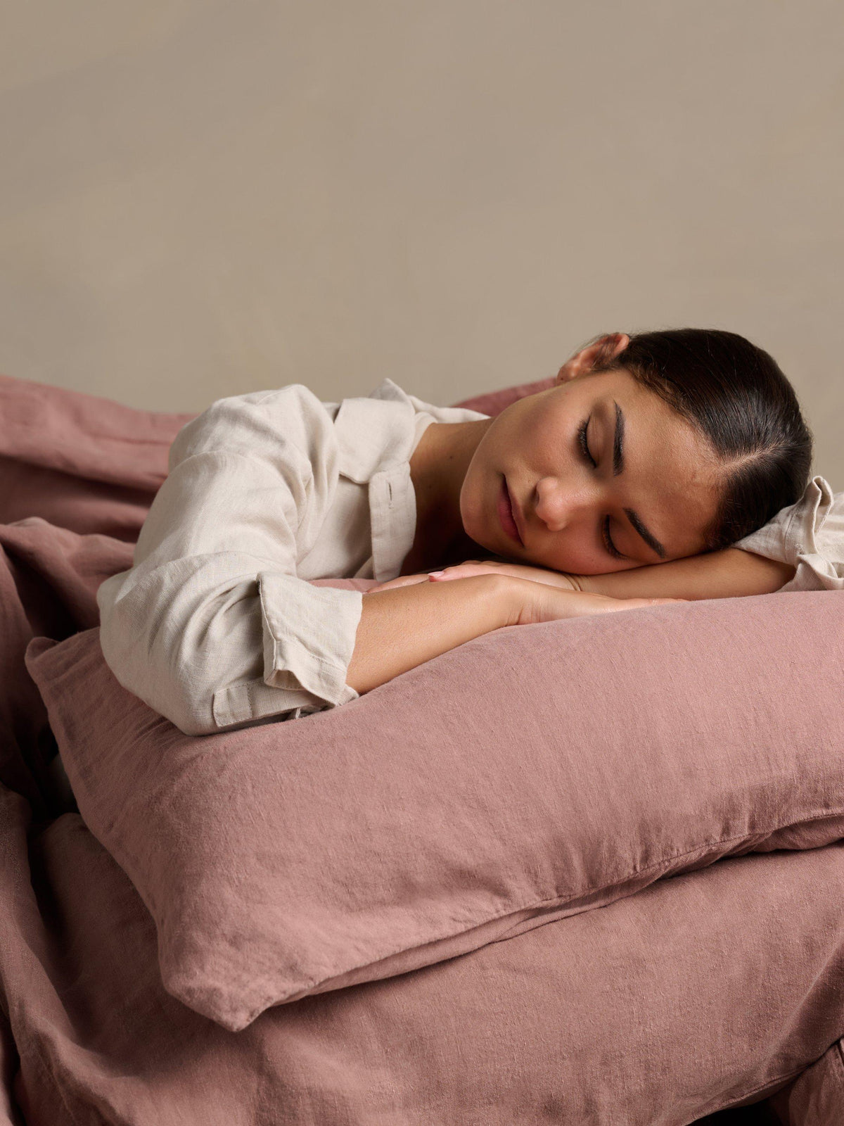 Bedfolk 100% Linen Plain Unlined Double Duvet Cover - 200 x 200cm - Rust