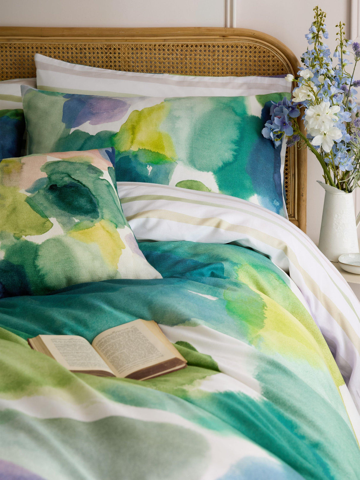 Bluebellgray Lochaber Reversible Cotton TC250 Double Duvet Cover Set - Multi