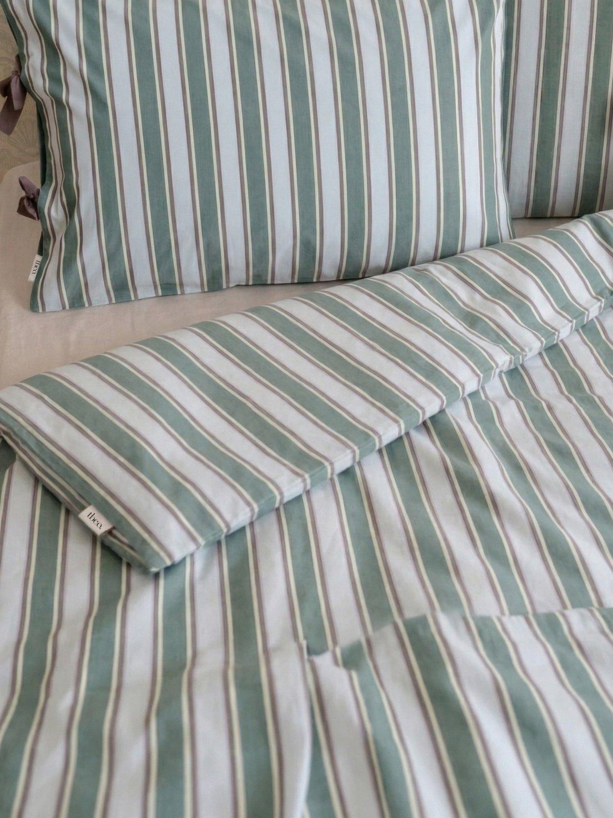 TBCo 200 Thread Count Cotton Double Duvet Cover Bedding Set - Blue Stripe
