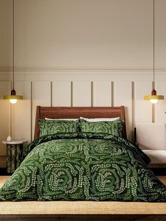Harlequin Fayola Cotton Sateen Bedding Set - Fig Leaf Clover - King Size