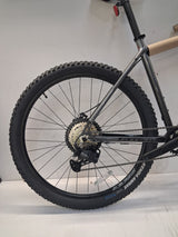 Carrera Vengeance Trail 8-Speed MTB 27.5in Mountain Bike - 20in Large - Grey