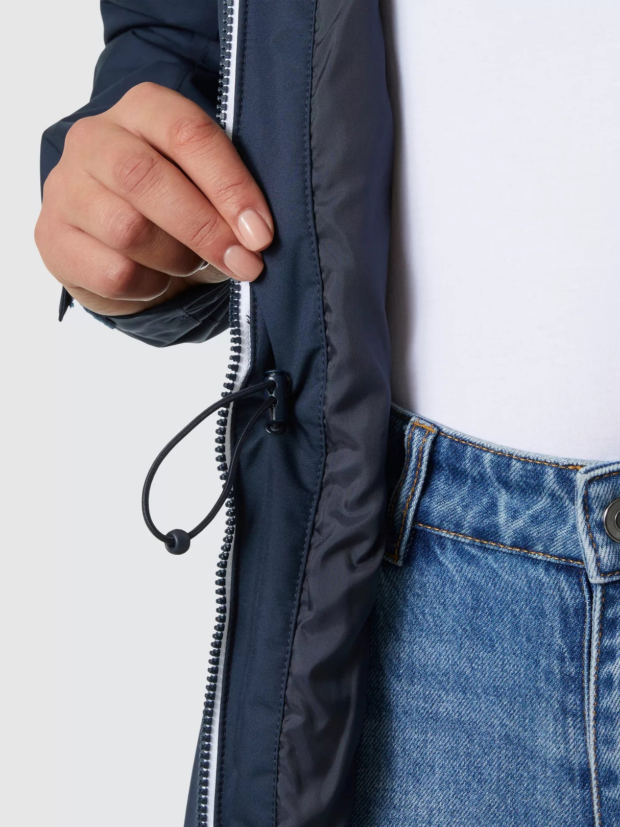 Helly Hansen Women's Westport Insulated Mid Length Hooded Coat - Navy - M
